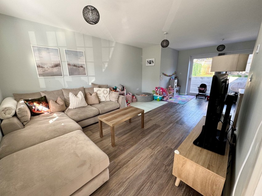 Images for Belmonde Drive, Chelmsford, Essex