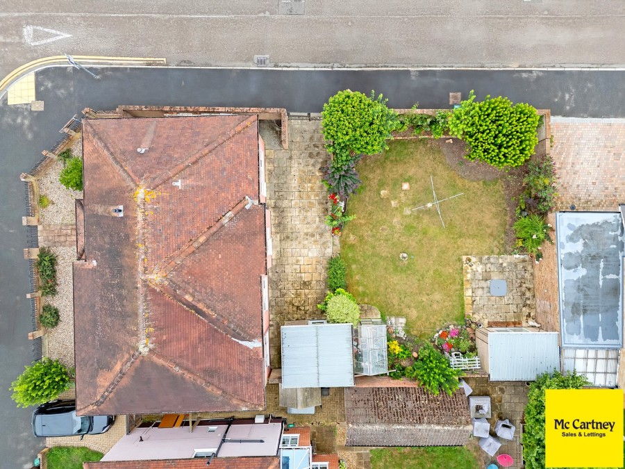 Images for Oaklands Crescent, Chelmsford, Essex