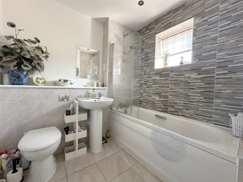 Images for Goldlay Gardens, Chelmsford, Essex
