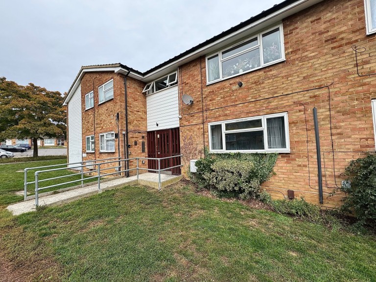 View Full Details for St Michaels Walk, Chelmsford, Essex