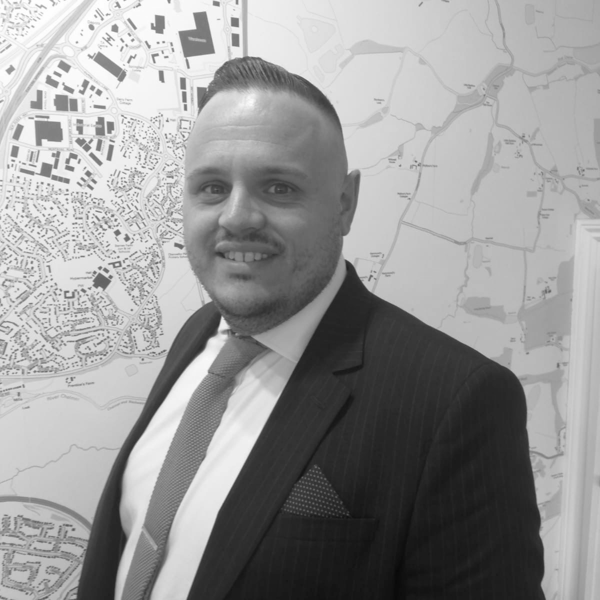 Arron Rulton, Sales Manager
